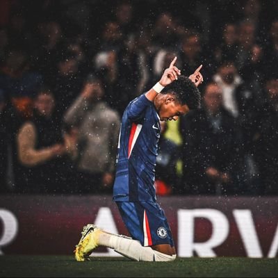 Xticsitweets's profile picture. Who will save the world from the World Champions? Daily @Chelsea💙 Hype • Takes • Clips • Estevao Magic💙.

Never miss a post 🔔.