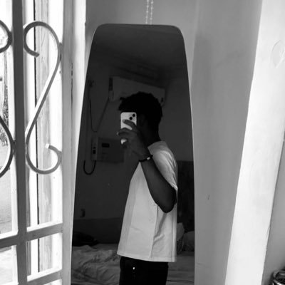 youloverex's profile picture. lael