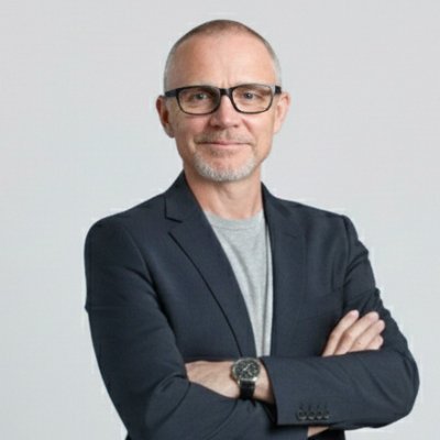 Twodeck's profile picture. From submarines to boardrooms 🌊 | Global trade, politics & partnerships | Building bridges for brands in a divided world.