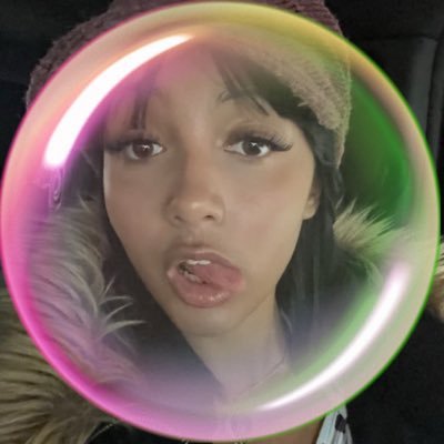 selfishgirl1000's profile picture. 22 She 🧛🏻‍♀️🇻🇳 #AutisticLoser #WomanGlazer