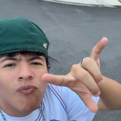 kevis_hp's profile picture. https://t.co/wi0BzGrRRa  Soy kevis de Kevis y Maykyy