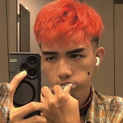 PoloniFranz's profile picture. 5'11 |
Negative Space |
Nothing to see here...