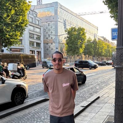 Whisperer_Dude's profile picture. 