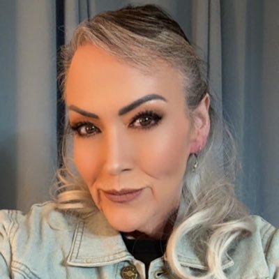 VintageVixen64's profile picture. Happily Married Feral Housewife!