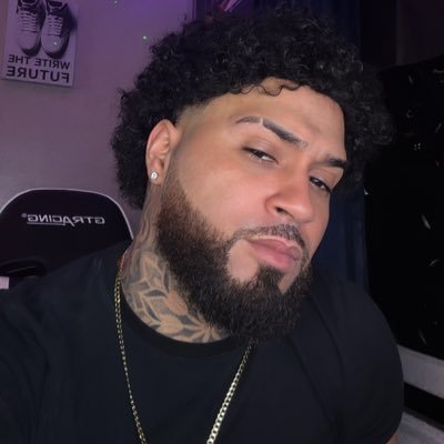 MigueBlack_'s profile picture. no bio ❌