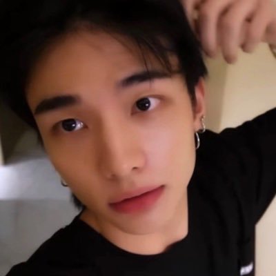 09cult's profile picture. somehow i will make everything about hyunjin