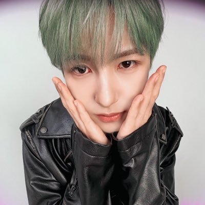 renyelloww's profile picture. รักน้ำ รักปลา รักน้องเหริน