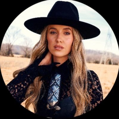 lainey3w's profile picture. 