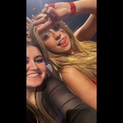 mcraesbieber's profile picture. #1 out of town girl & i still say goodnight stan ❤︎ | og xo | concert & vinyl enthusiast @sarasvinyl