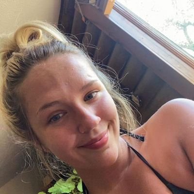 Step_Reidy_01's profile picture. Follow Me So I Can Spicy 🥵 Up Your Day 🤗🤭💕. Follow my BACKUP ACCOUNT Guys @Step_Reidy thanks you 🙂💕