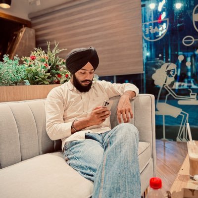 NavjotSamra26's profile picture. 