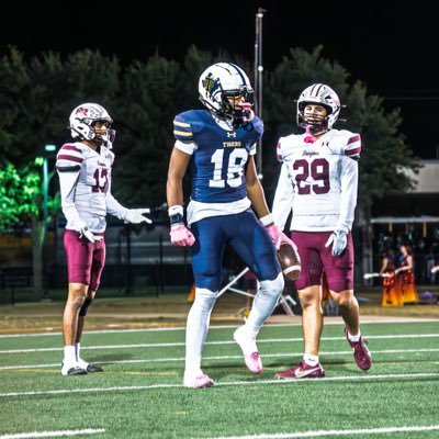 OlamideA_'s profile picture. 6’1 ft 185 |38 in vert |class of ‘27, wr/k/p|stony point hs |3.4 GPA |2 sport athlete |NCAA ID: 2503535270 contact info: 7373364962 olamidearoworade67@gmail.com