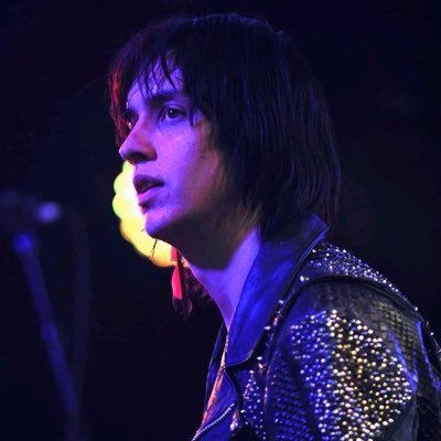 catscasablancas's profile picture. strokes enjoyer | 21