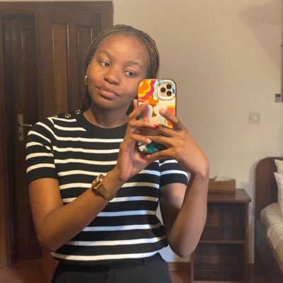 iitssKayy_'s profile picture. Make-believe it's hyper real