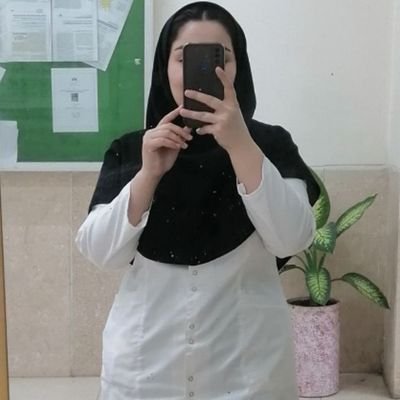 ihiv_a's profile picture. بی‌شعورا برید👜