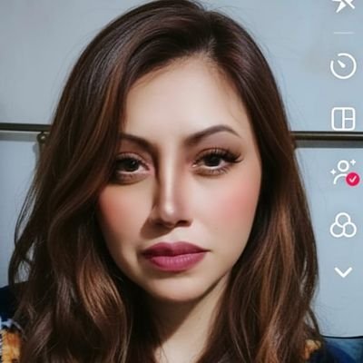 Samanthafarfand's profile picture. the rose royal and alien blood🌹my only account,😍 I am a woman😉 I am not a man🥱  NO DM. 😤please.😵‍💫