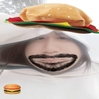 ployzaxx's profile picture. 