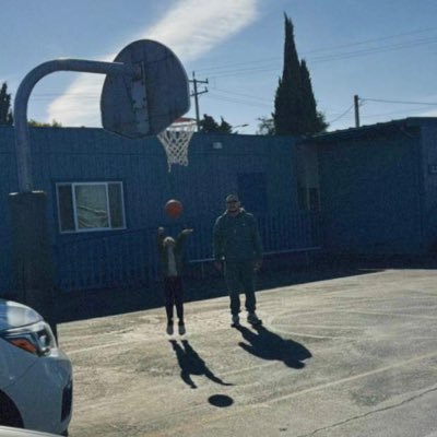 ElSleepyFloyd's profile picture. 95.7 theGame “True Man of the People™“ 3/31/22 | Award Winning DZNR | 1st Ever Morning Roaster of the YR 2022 | LightYears POD YTGM 𝕏 25 the Film 🎥 Producer