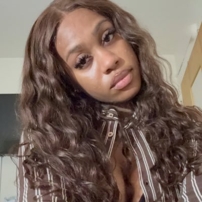 ins8nesaint's profile picture. welcome to my diary and dictatorship       | $simonexsaint