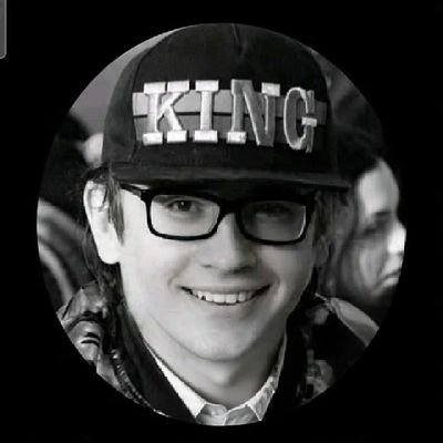 PiotrOstrach's profile picture. Prawnik, doradca medialny, ekspert marek osobistych i social mediów: TVN, Polsat, Rochstar,...

Szczegóły w bio⬇️
. 
#news #socialmedia #press #tv #politics #PR