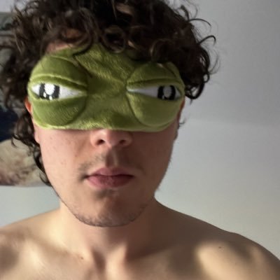 biramatcha's profile picture. tozlu rafların sırdaşı, köpüklü biranın yoldaşı, sözcüklerin peşinde, maltın izinde, edebiyetle sarhoş, kitaplarla ölümsüz, daimi bir gezgin