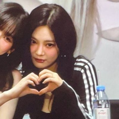 iglossy2k's profile picture. ͏ ✿ .ೃ࿔     dedicated2you.