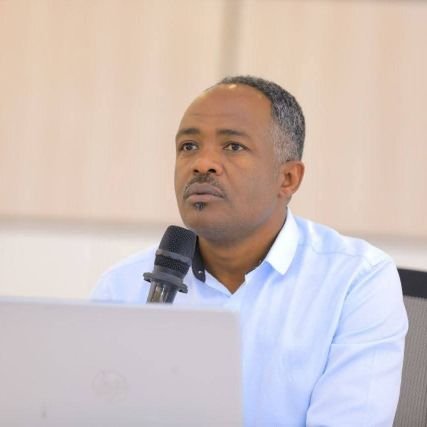 JenbeTwo's profile picture. 