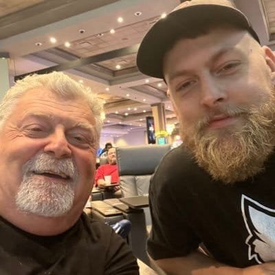 hikal697044's profile picture. 