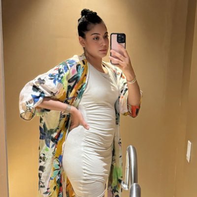 SephoritaLova's profile picture. Creator of https://t.co/6uTgkflt8S ✨Queens👑 #MambaMentality