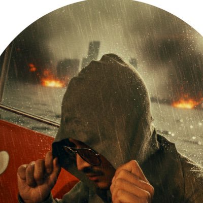 shreyunsh's profile picture. one of those smokers outside the hospital doors