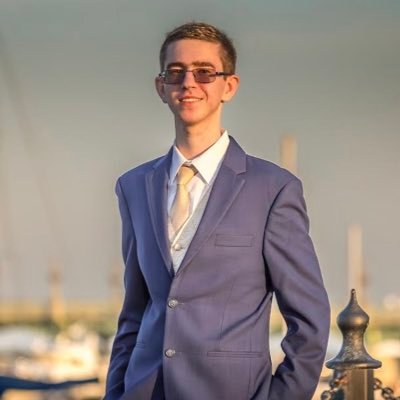 andrewhobbs143's profile picture. Catholic ✝️ || UCF ‘28 🖤⚔️💛 PMHS ‘24 💙 🦅 💛 || Enthusiast of ⚽️🏈🎾 || Virginia born, Florida raised