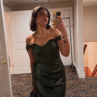 themeanbean33's profile picture. 