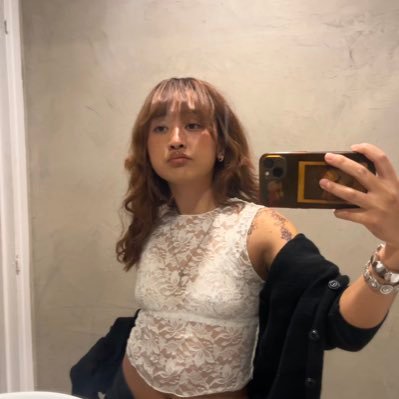 2ppls's profile picture. bientôt tatoueuse en attendant venez vous abonner sur insta🧚🏼‍♀️