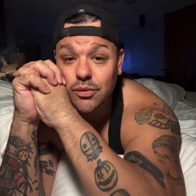 cbell_jr's profile picture. Halloween obsessed🎃.Movie buff🎥 . Gay🏳️‍🌈. Wicked💚🩷. Theme parks. 🎢 Social media handle: Chris.TheSpookyGay! Horror films.😱