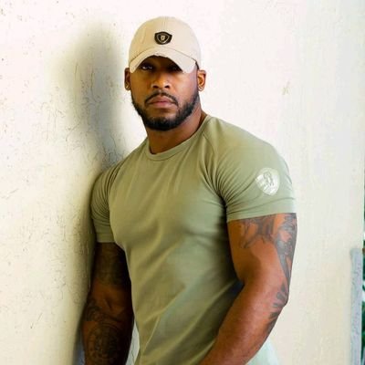 LawrenceAn13712's profile picture. 