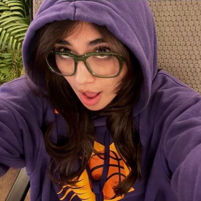 wheredadoritos's profile picture. Totally real Motion Graphic Artist, 3D Modeler and Video Editor. My fav drink is Taro Bobba and I am very self aware of myself. I want to be a better person:)