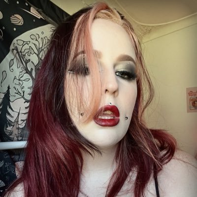 Dita_Dollface's profile picture. Non-binary ★ Boorloo based companion ★ G cups ★ Text 0481786041 for inquiries ★ Latex and kink lover ★