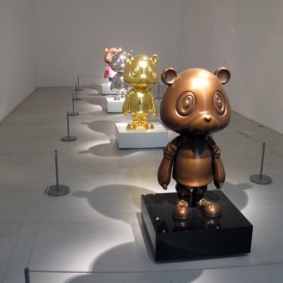 ausn's profile picture. Redeeming qualities.