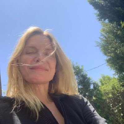 LBradley75863's profile picture. Kylie Christmas (fully wrapped) 🎁 5th Dec