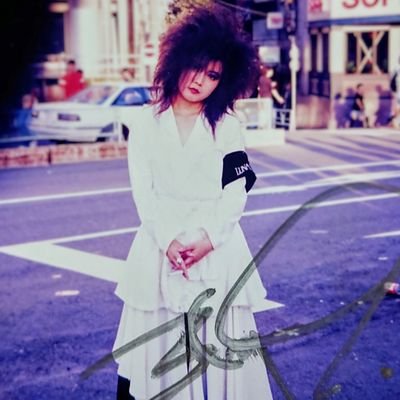 LUNA0929INO's profile picture. ❤️INOスレ❤️LUNASEA❤️
出戻りSLAVE😅プロフ画像は1994年の若かりし頃🤣🤣🤣