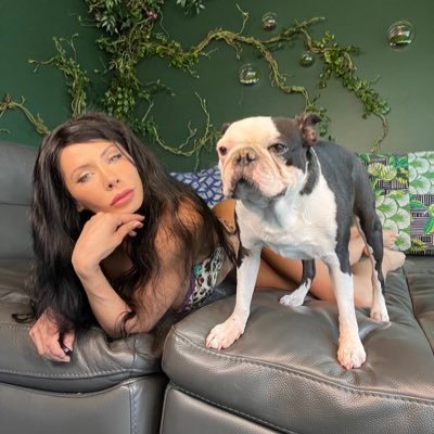 Madison420yIvy's profile picture. Your favorite Indica and Anime girl🌲🔥🌬️✨