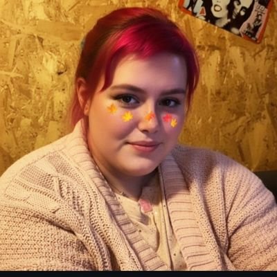 xChelseyLovex's profile picture. ❤️I am  taken by callum  I am Army stray kids  💓 💜my best friends Anudi and Alicia 💗