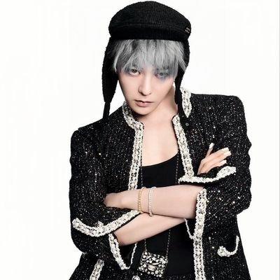 princessjiyong8's profile picture. G-Dragon Stan/Raging multistan ✿◕ ‿ ◕✿ She/her -`ღ´- INFP ♥︎‿♥︎ Cat mum ≧◉◡◉≦ Soft pink goth aesthetic ❁✴ Book reader ᴓᴈᴓ Bl stan ➳❧