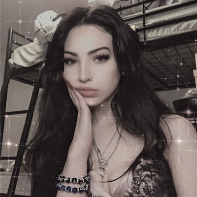 DivineAngelBabe's profile picture. ⋆｡°✩twilight moments with you✩°｡⋆