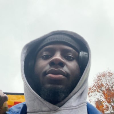 azambowam's profile picture. 