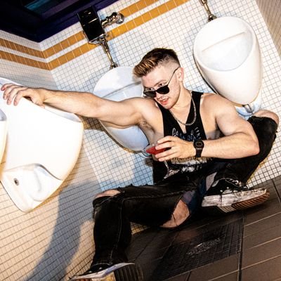 NateJiG's profile picture. Gay Music Person