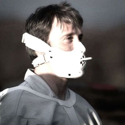 flutt3rvamp's profile picture. I love women, lesbians and zombies.