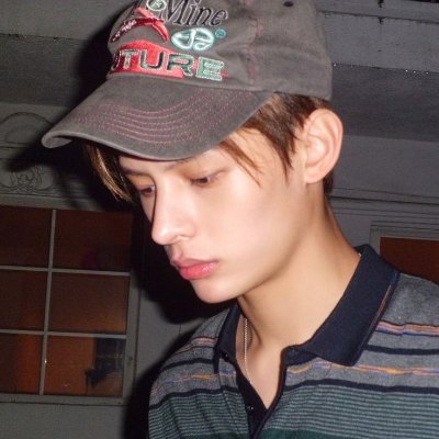 zhaxyufan's profile picture. James Cortis | where simplicity meets depth. (2005)