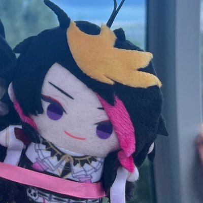 SnugBunnykwi's profile picture. 換帳號成功⋯⋯了嗎？