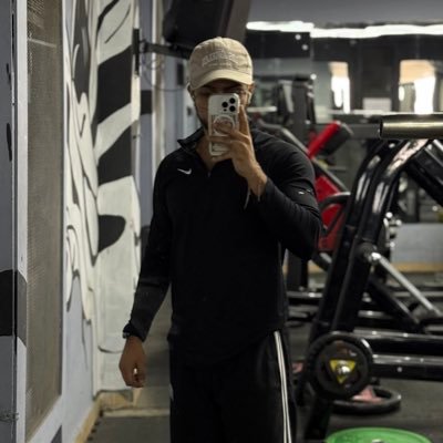 RainaArteev's profile picture. 